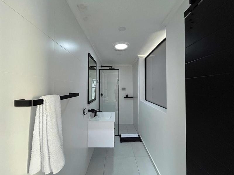 To Let 1 Bedroom Property for Rent in Bloubergstrand Western Cape